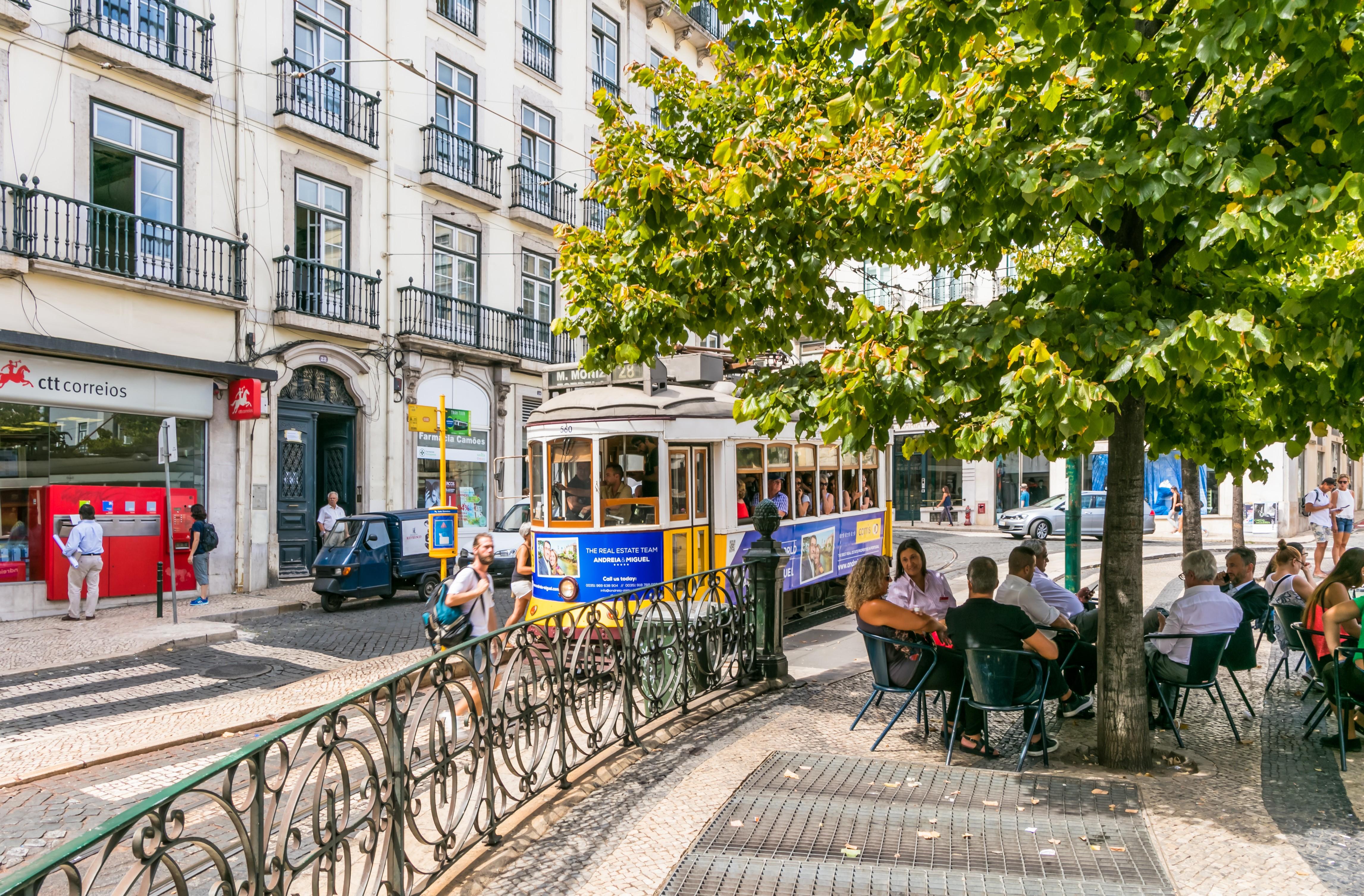 Almaria Ex Libris Chiado Apartment Lisbon Luaran gambar